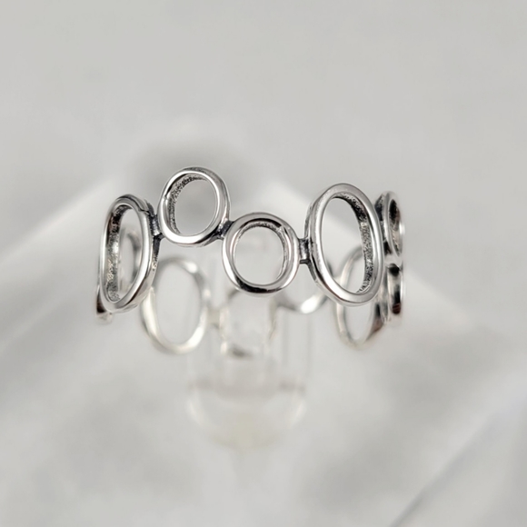 Sterling Silver Circle Band - Picture 3 of 12